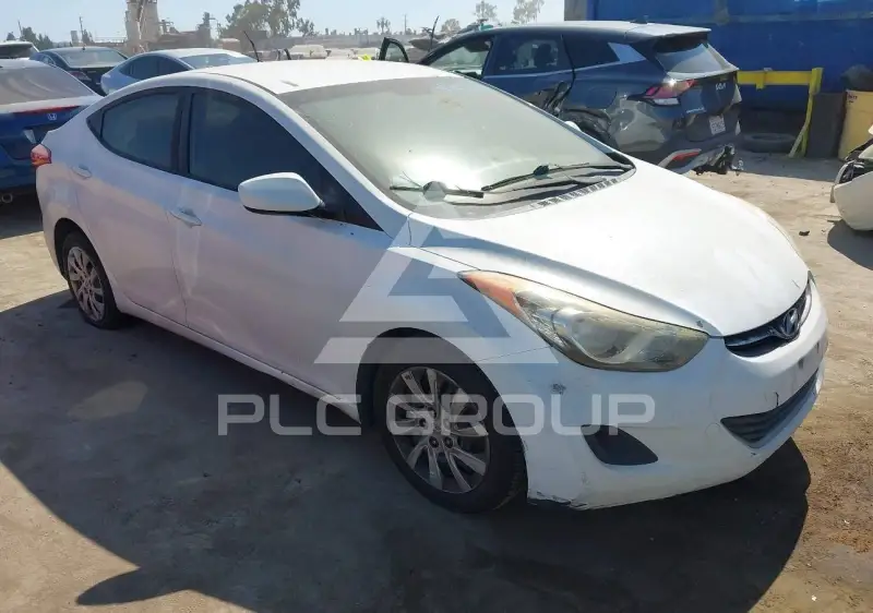 2013 Hyundai Elantra фото