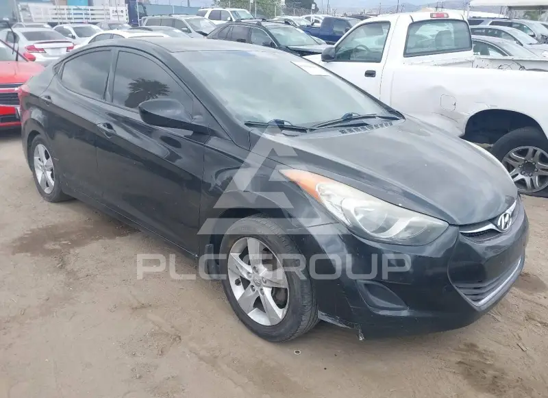 2013 Hyundai Elantra фото
