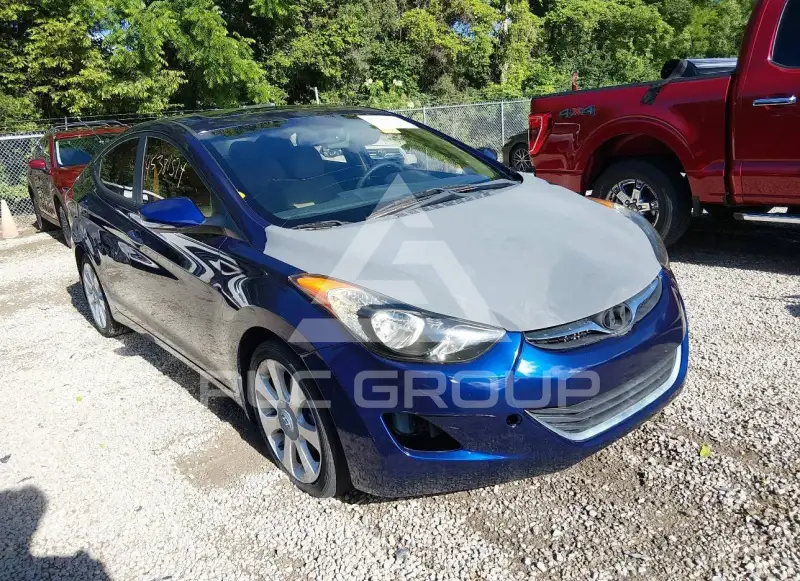 2013 Hyundai Elantra фото