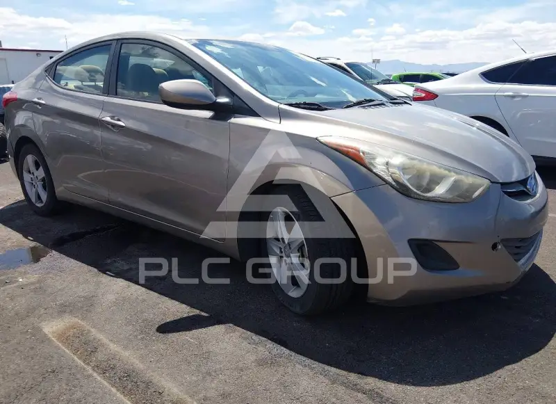 2013 Hyundai Elantra фото