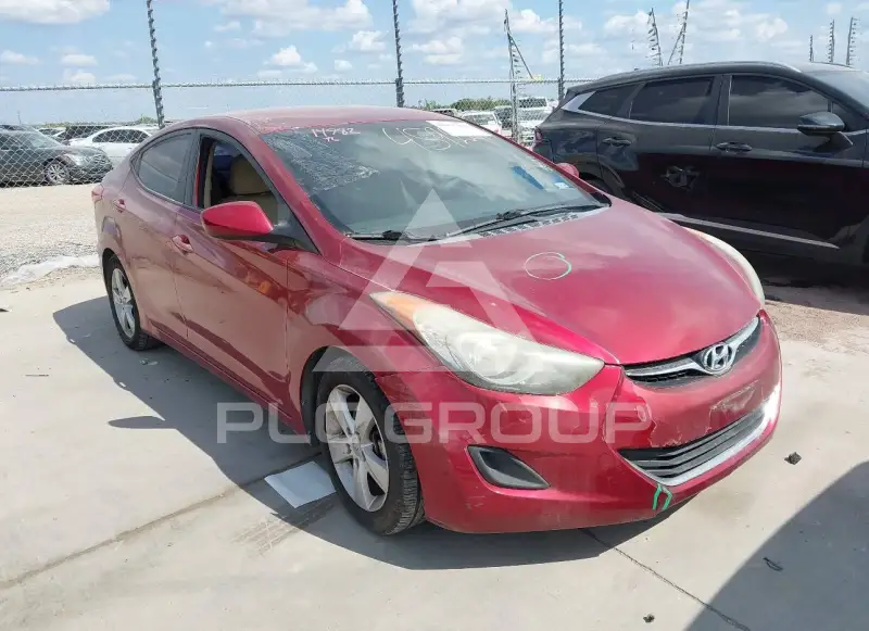 2013 Hyundai Elantra photo