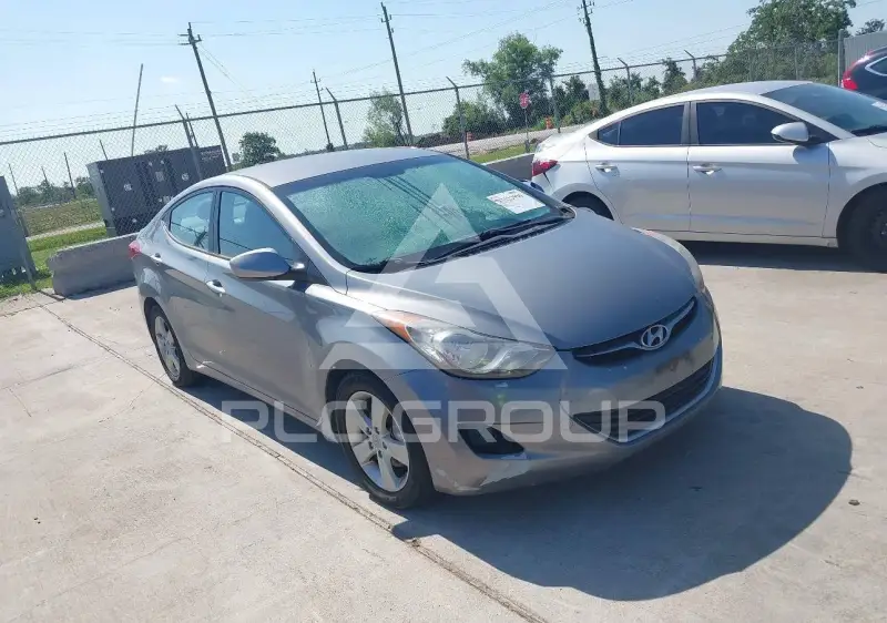 2013 Hyundai Elantra фото