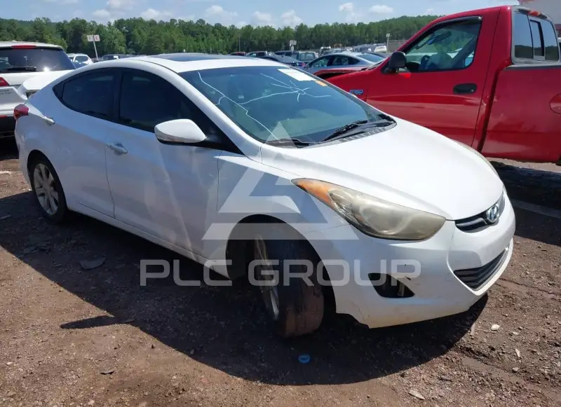 2013 Hyundai Elantra photo