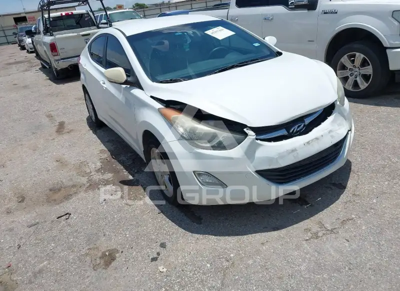 2013 Hyundai Elantra фото