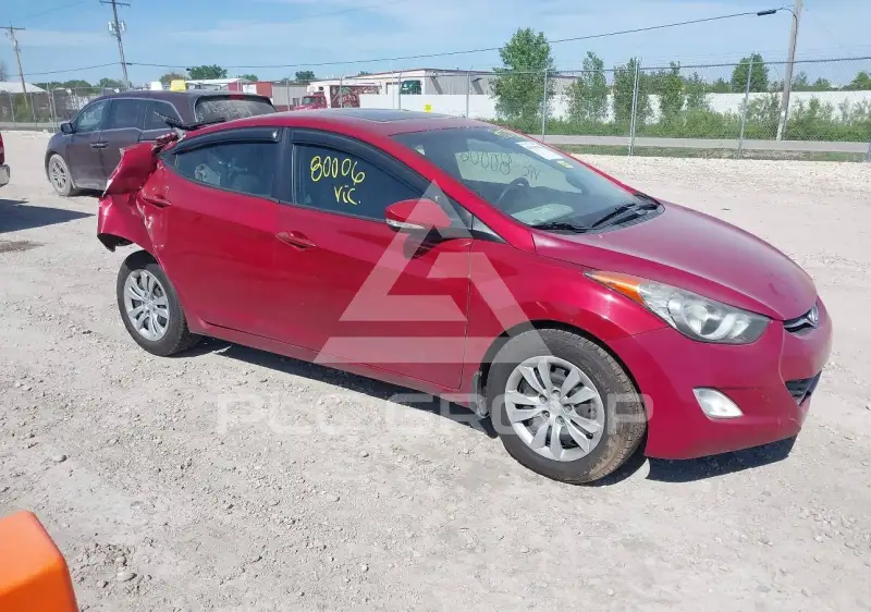 2013 Hyundai Elantra photo