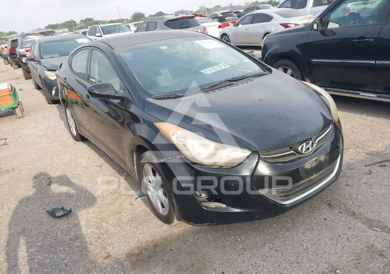 2013 Hyundai Elantra фото