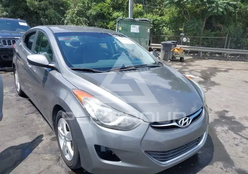 2013 Hyundai Elantra фото