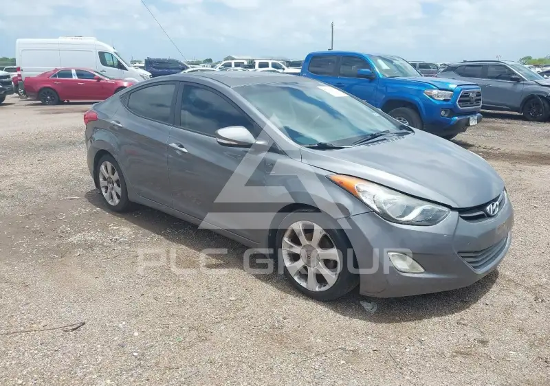 2013 Hyundai Elantra фото