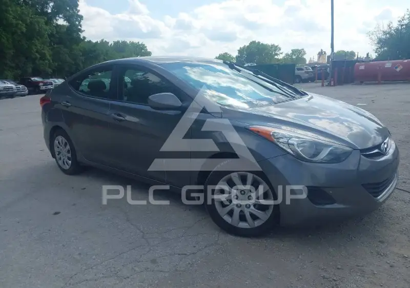 2013 Hyundai Elantra photo