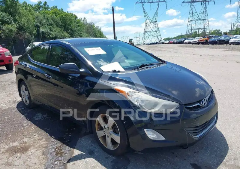 2013 Hyundai Elantra photo