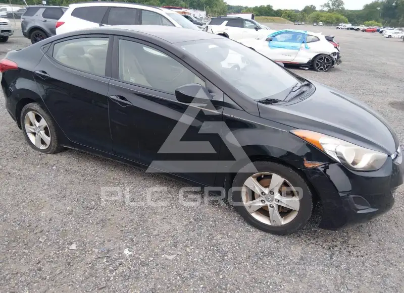 2013 Hyundai Elantra фото