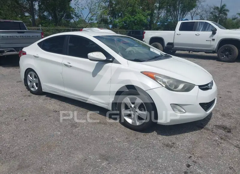 2013 Hyundai Elantra фото