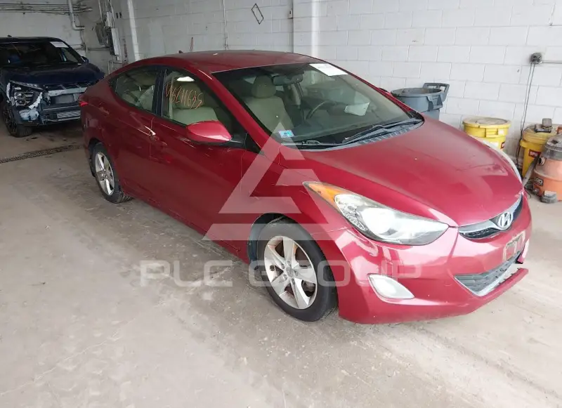 2013 Hyundai Elantra photo
