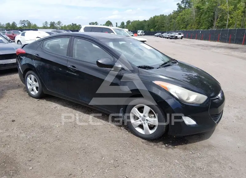 2013 Hyundai Elantra фото