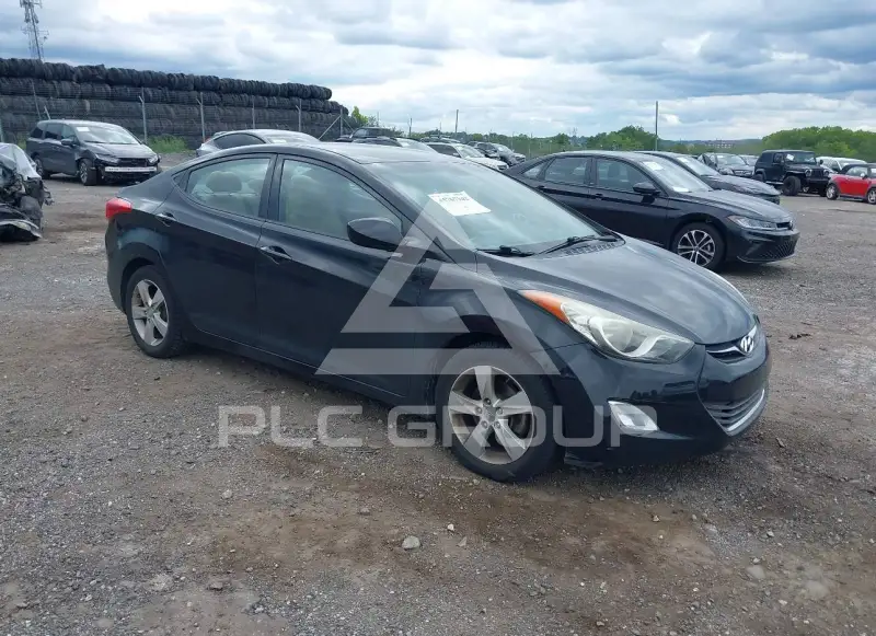 2013 Hyundai Elantra фото