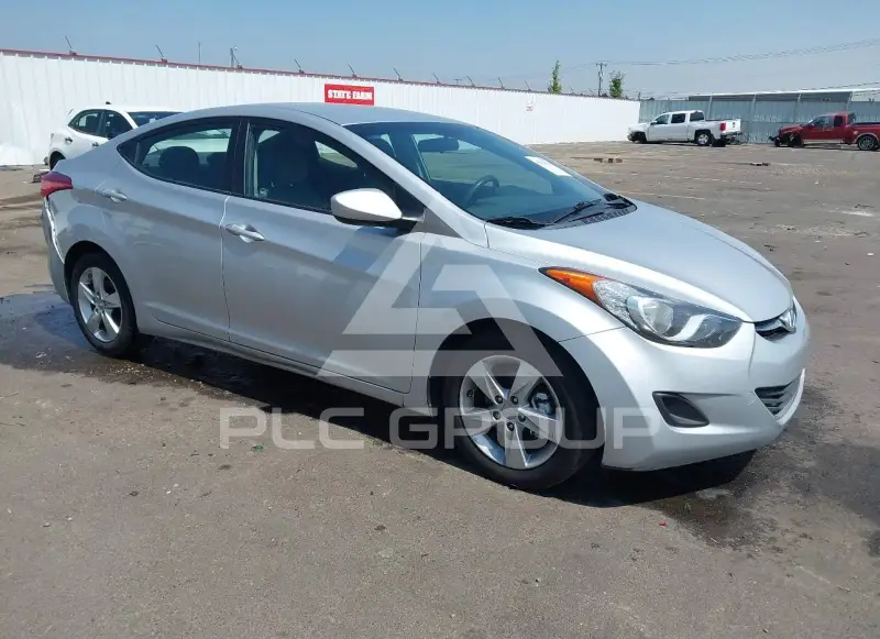 2013 Hyundai Elantra фото