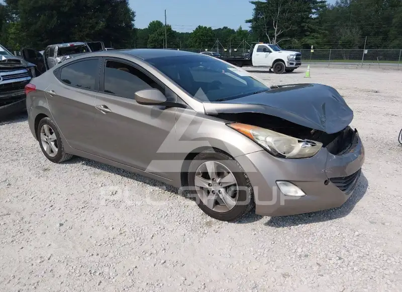 2013 Hyundai Elantra photo