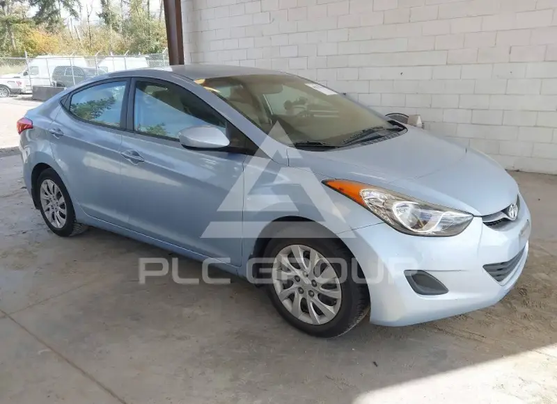 2013 Hyundai Elantra photo