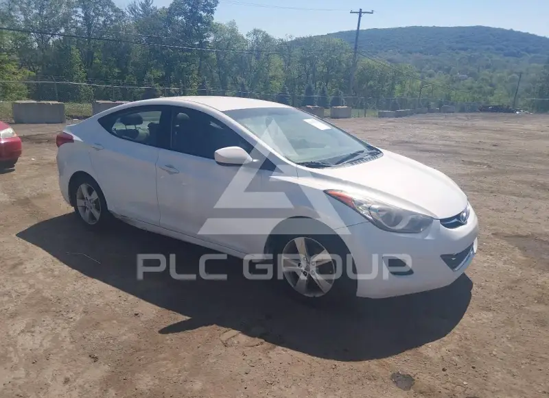 2013 Hyundai Elantra фото