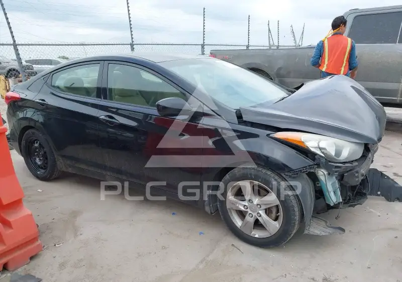 2013 Hyundai Elantra фото