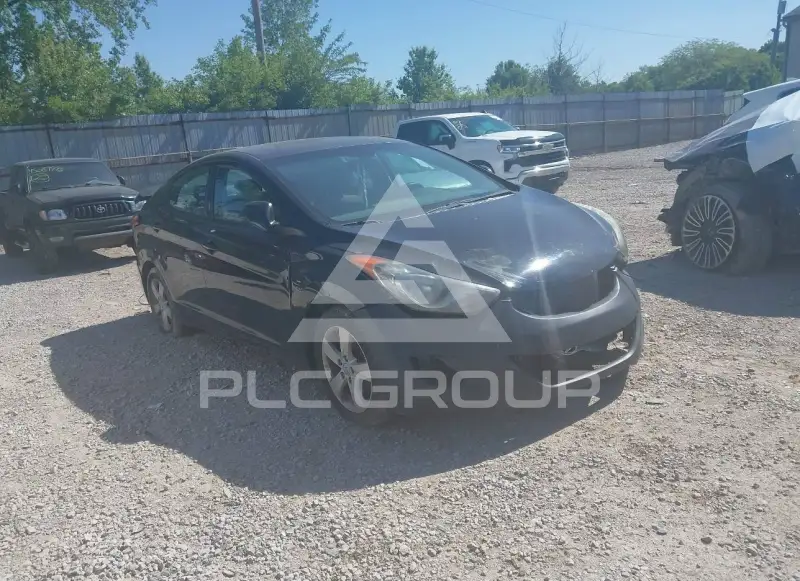 2013 Hyundai Elantra photo
