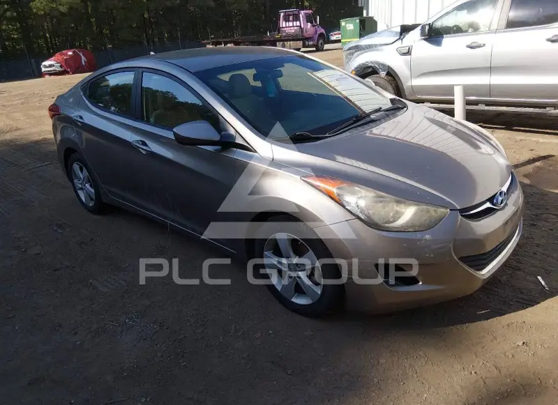 2013 Hyundai Elantra photo
