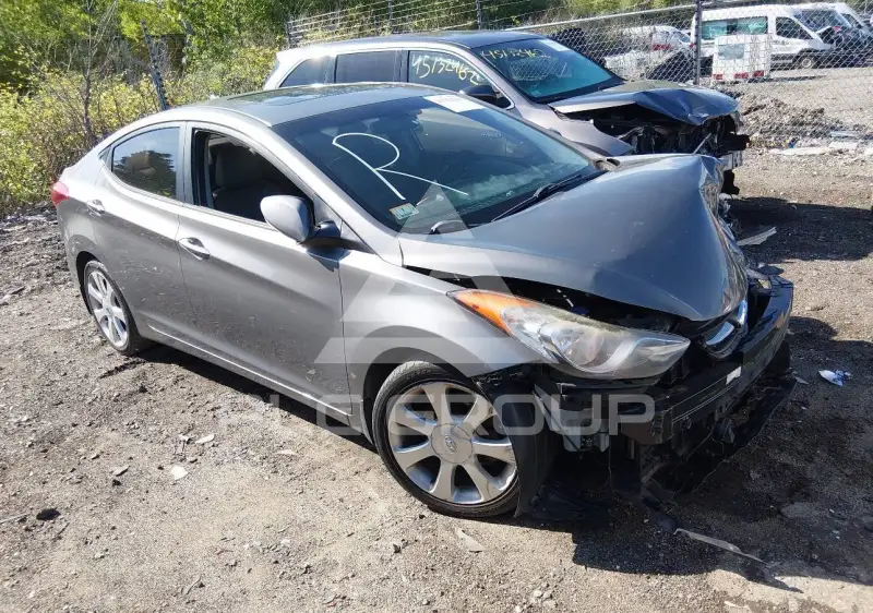 2013 Hyundai Elantra фото