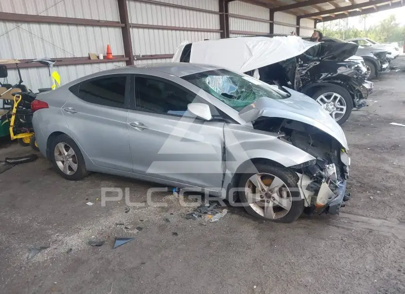 2013 Hyundai Elantra photo