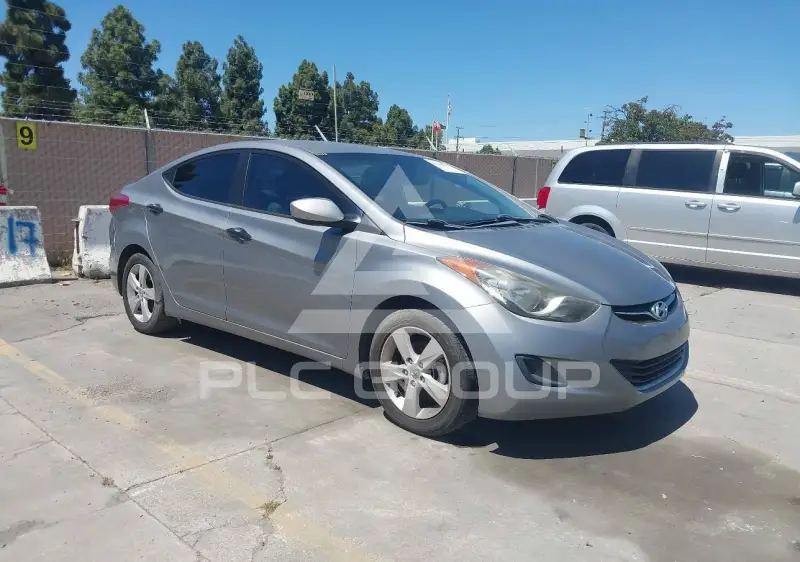 2013 Hyundai Elantra фото