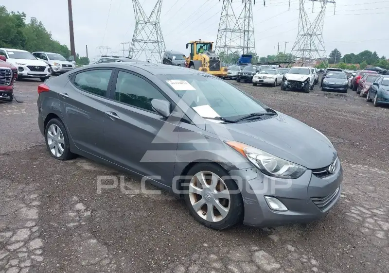 2013 Hyundai Elantra фото