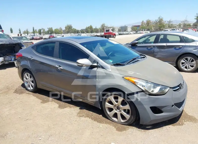 2013 Hyundai Elantra photo