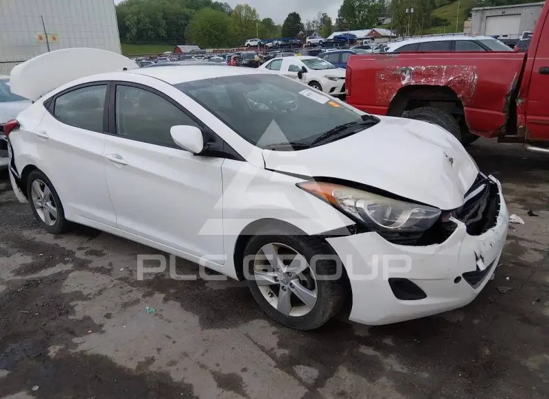 2013 Hyundai Elantra фото