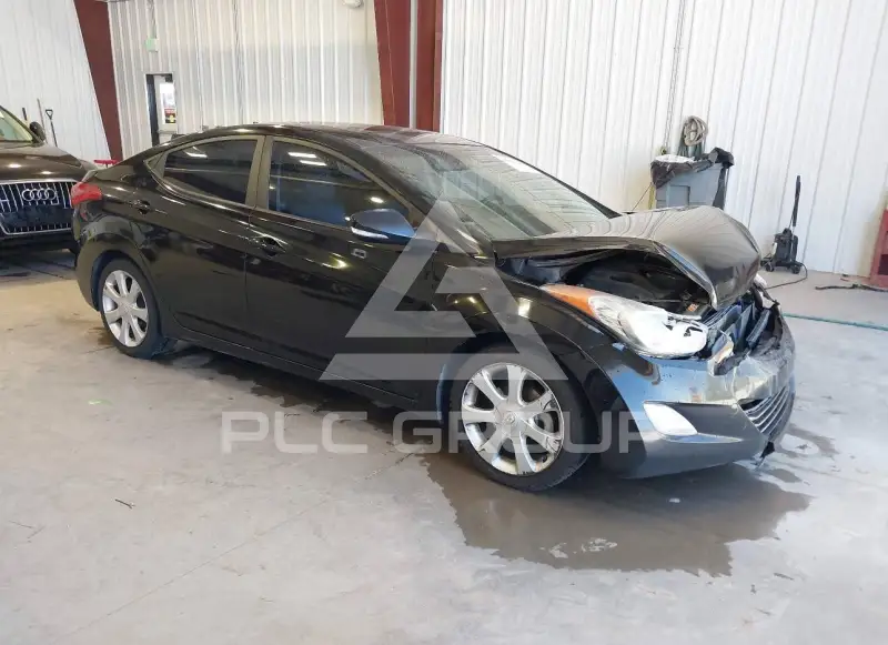 2013 Hyundai Elantra photo