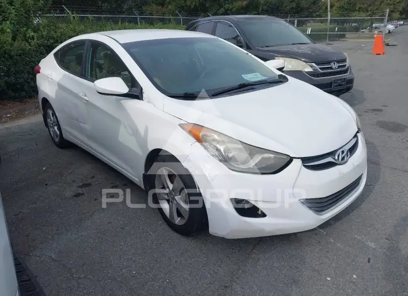 2013 Hyundai Elantra фото