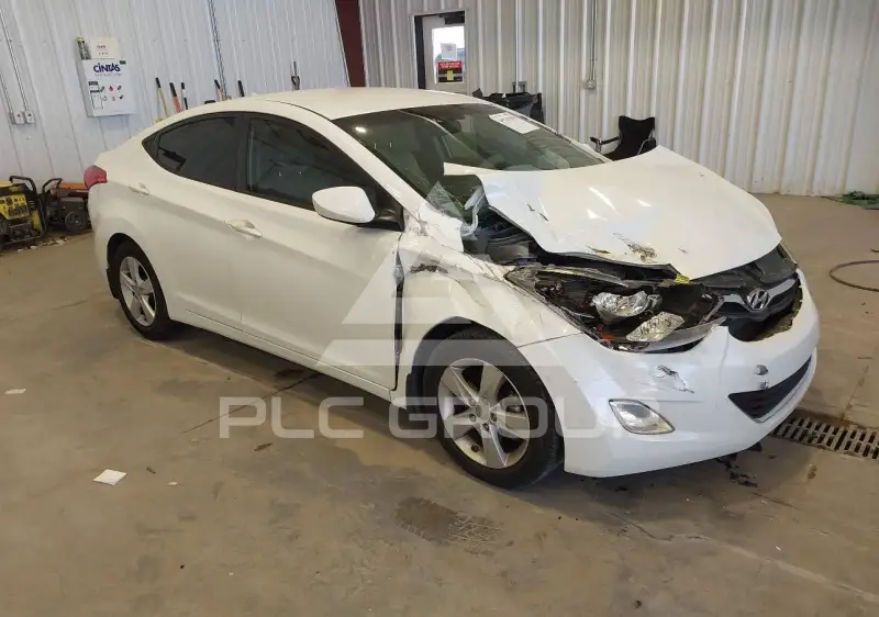 2013 Hyundai Elantra фото