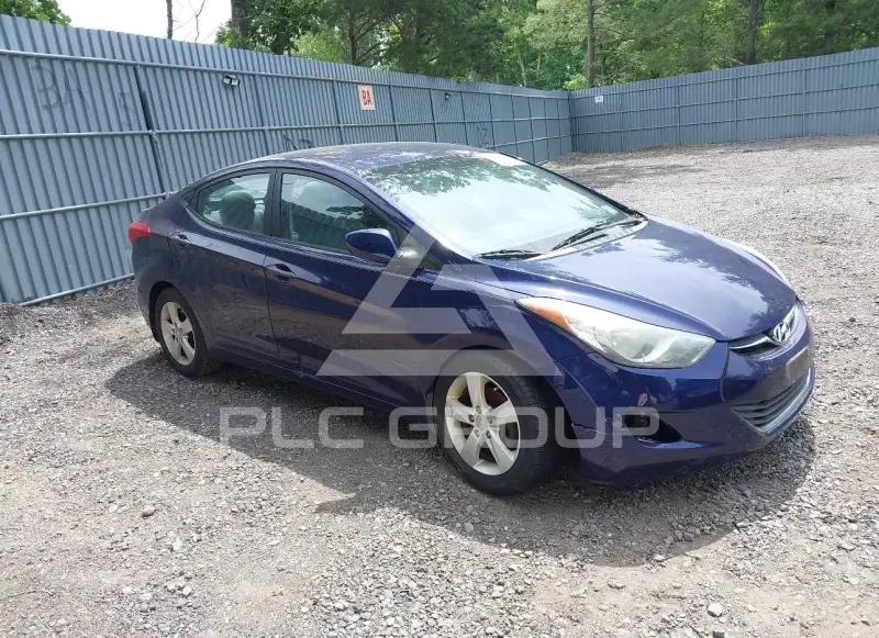 2013 Hyundai Elantra photo