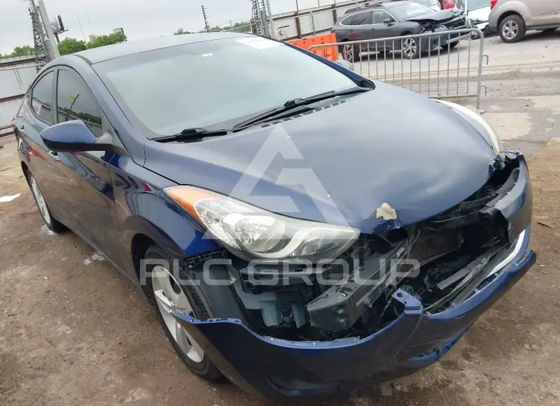 2013 Hyundai Elantra фото