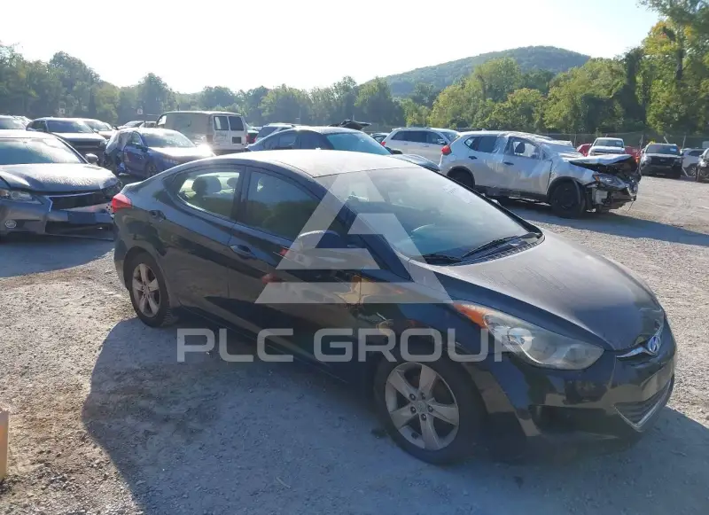 2013 Hyundai Elantra фото