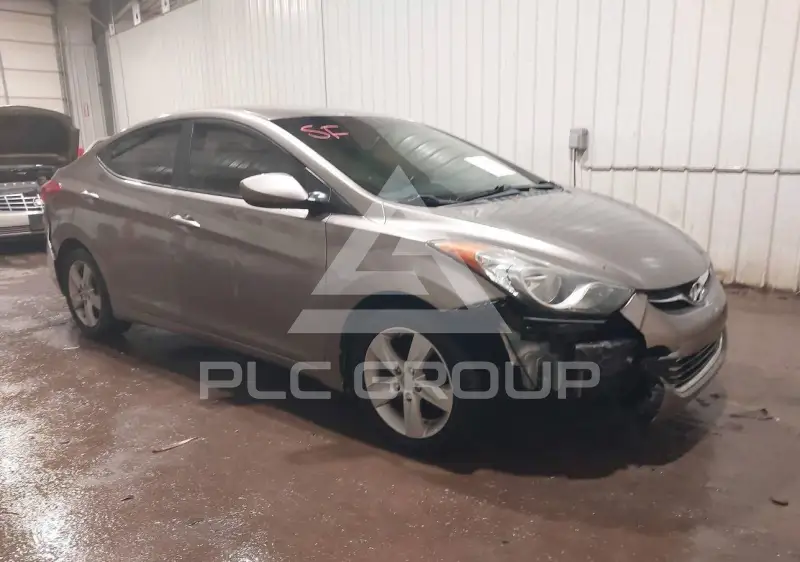 2013 Hyundai Elantra фото