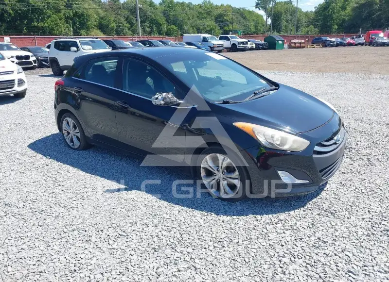 2013 Hyundai Elantra фото