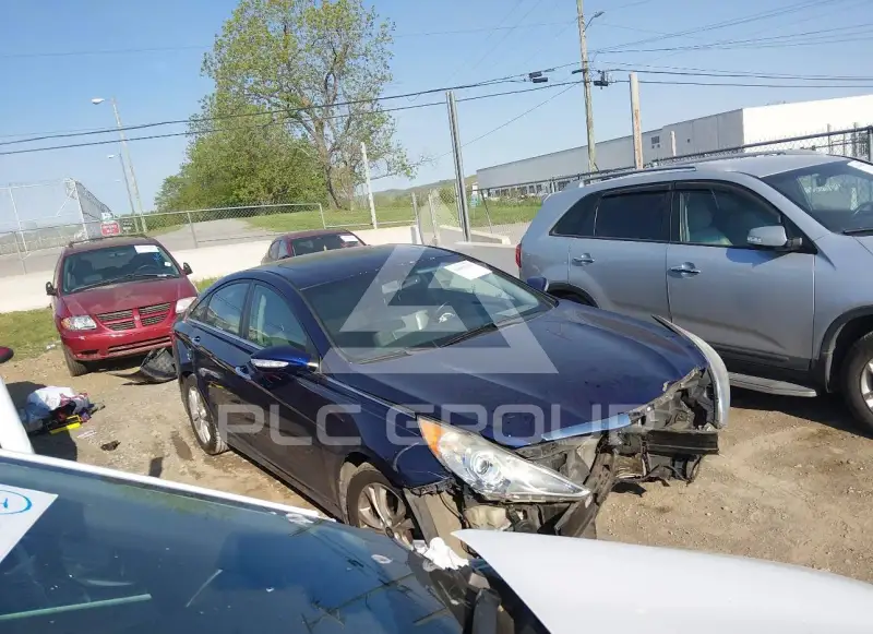 2013 Hyundai Sonata photo