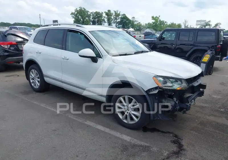 2013 Volkswagen Touareg фото