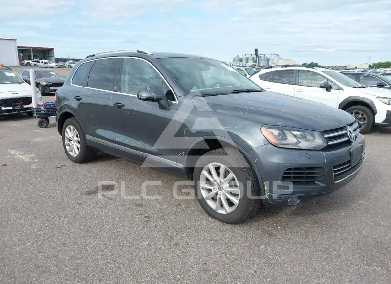 2013 Volkswagen Touareg фото
