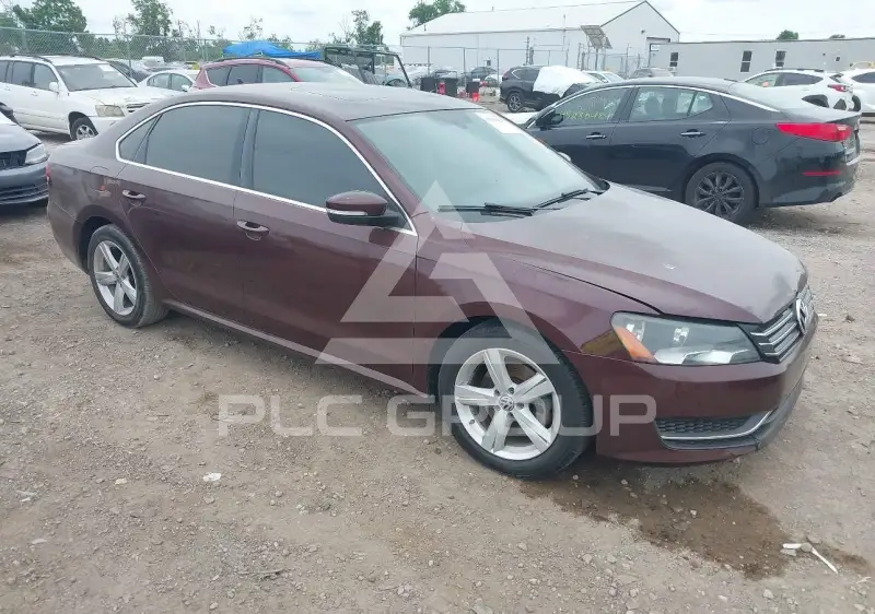 2013 Volkswagen Passat photo