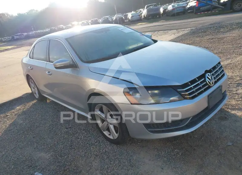 2013 Volkswagen Passat photo