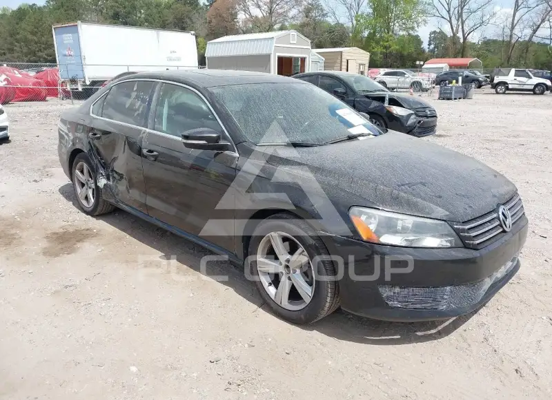 2013 Volkswagen Passat photo