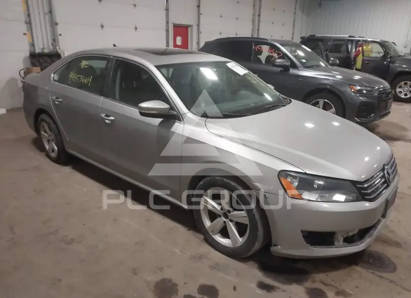 2013 Volkswagen Passat photo