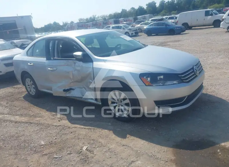 2013 Volkswagen Passat photo