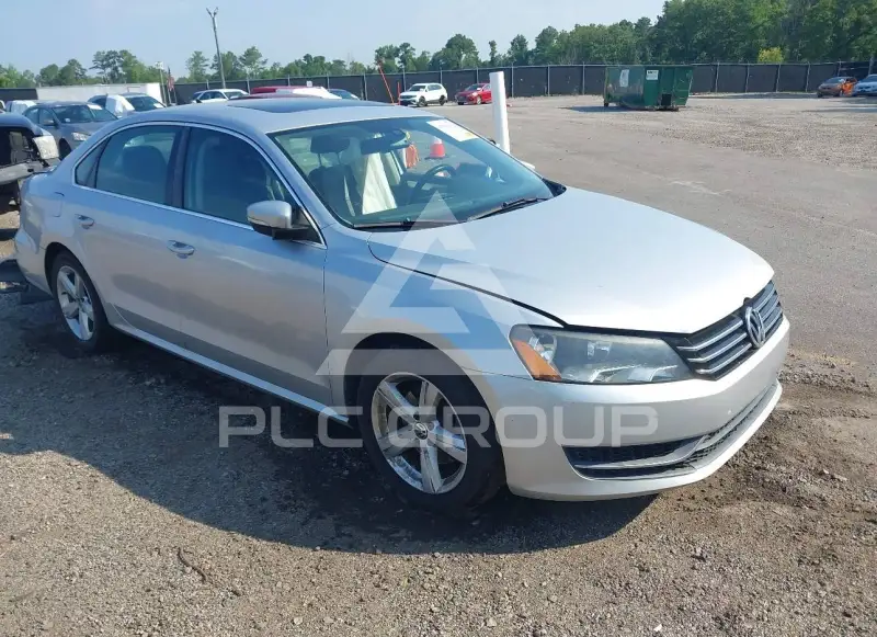 2013 Volkswagen Passat photo