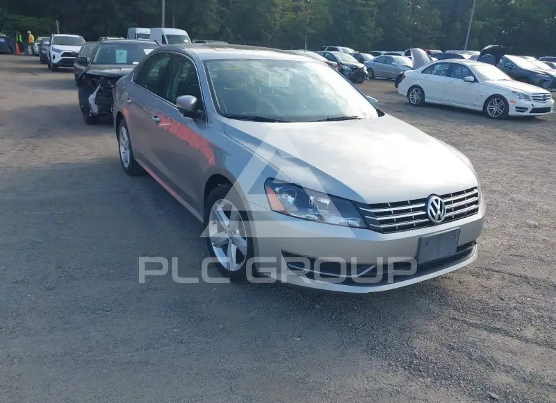 2013 Volkswagen Passat фото